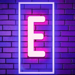 Meet your Posher, Elena